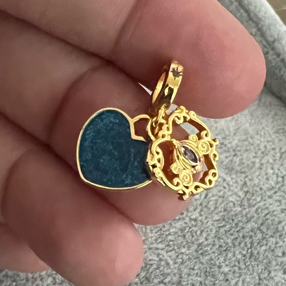 PANDORA Disney Cinderella's Carriage & Heart Double Dangle Charm - Picture 6 of 8